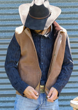 Load image into Gallery viewer, Mens Shearling Vest