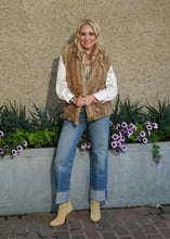 Load image into Gallery viewer, Pastel Mink Knitted Vest