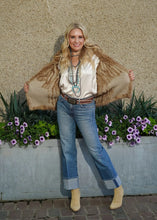 Load image into Gallery viewer, Pastel Mink Knitted Vest