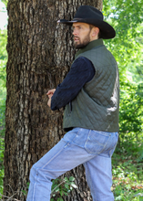 Load image into Gallery viewer, Quilted Leather Vest
