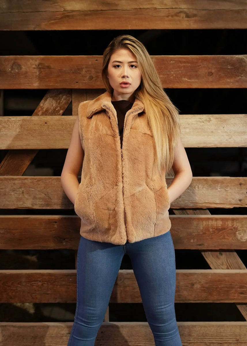 Sheared Muskrat Fringe Vest – Morris Kaye Furs