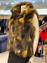 Load image into Gallery viewer, Women's Fox Vest
