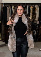 Load image into Gallery viewer, Coyote Vest
