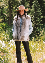 Load image into Gallery viewer, Coyote Vest