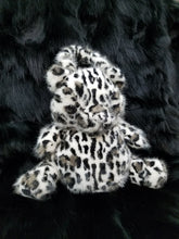 Load image into Gallery viewer, Mink Stenciled Bear Purse