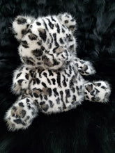 Load image into Gallery viewer, Mink Stenciled Bear Purse