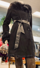 Load image into Gallery viewer, Women's Black Shearling Stroller