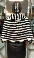 Load image into Gallery viewer, Black/White Knitted Rabbit Stole