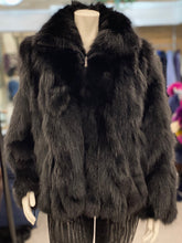 Load image into Gallery viewer, Black Jacket/Fox Fur