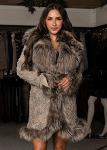Load image into Gallery viewer, Frosty Bubble Stretch Leather &amp; Fox Stroller