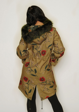 Load image into Gallery viewer, Floral Parka