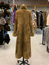 Load image into Gallery viewer, Oxidized Leather Coat with Rabbit