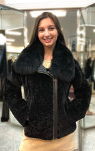 Load image into Gallery viewer, Black Shearling Jacket with Collar