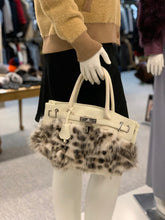 Load image into Gallery viewer, Fox Fur Leather Purse