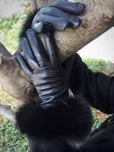 Load image into Gallery viewer, Black Leather Gloves
